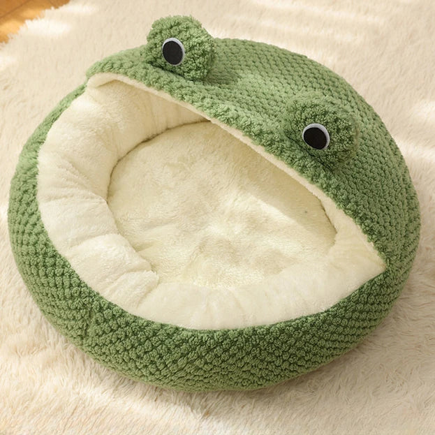 Comfortable And Unique Frog Designed Pet Bed