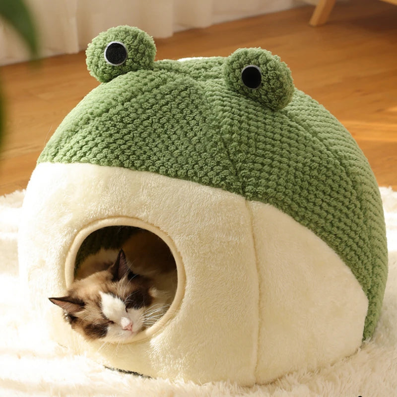 Comfortable And Unique Frog Designed Pet Bed