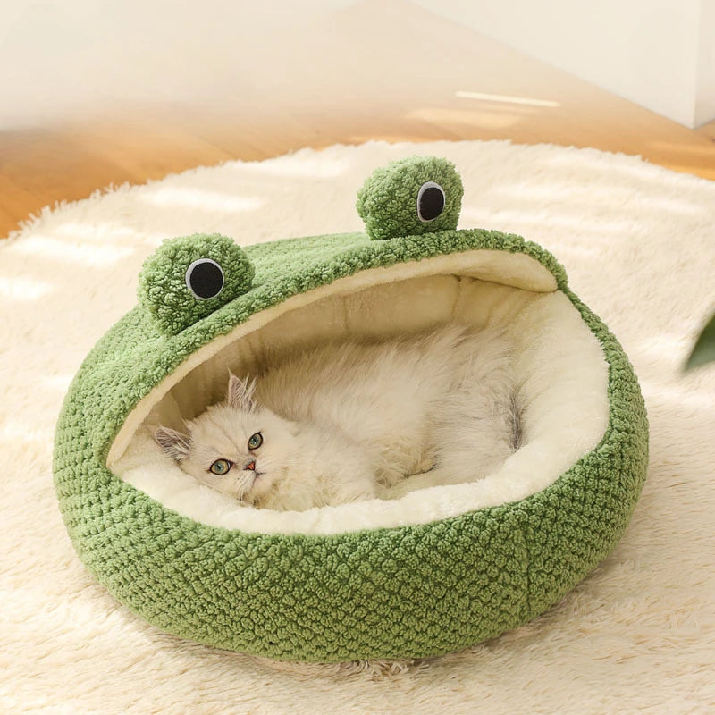 Comfortable And Unique Frog Designed Pet Bed